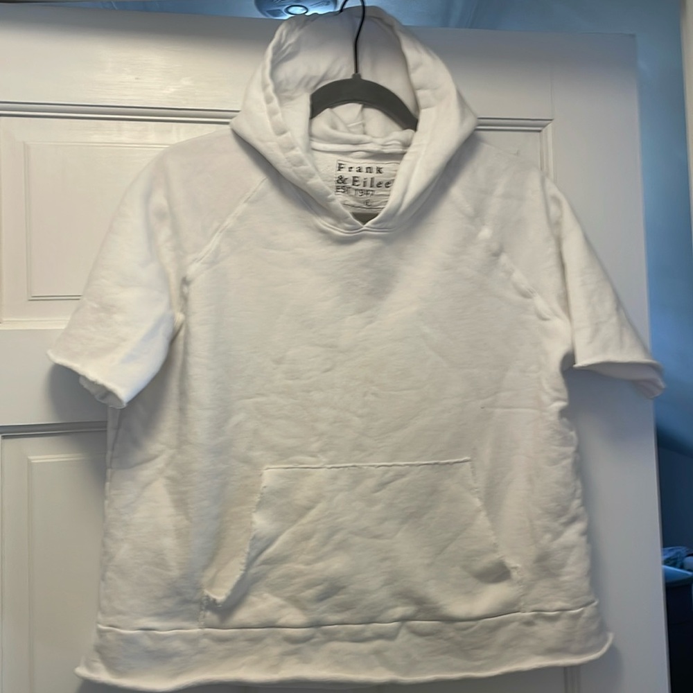 🍋Frank & Aileen Mel Short Sleeve Hoodie in white size Large